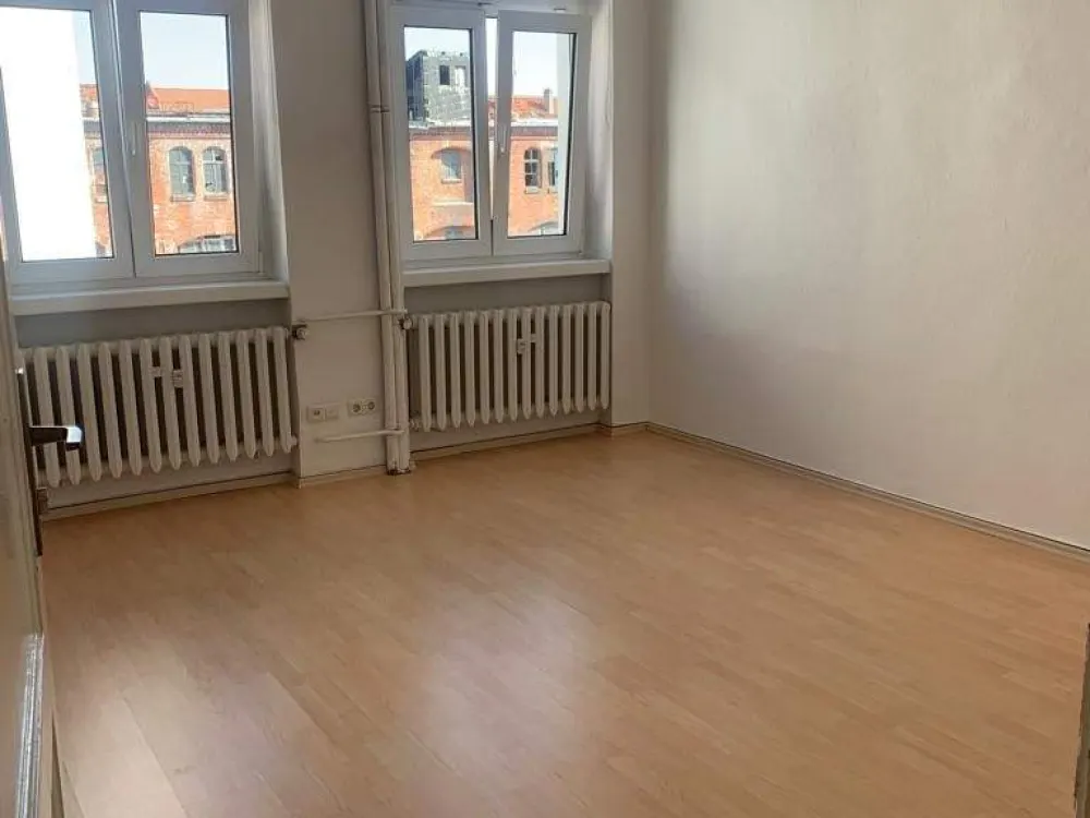 Room in shared flat for rent - Students, Trainees & Pupils