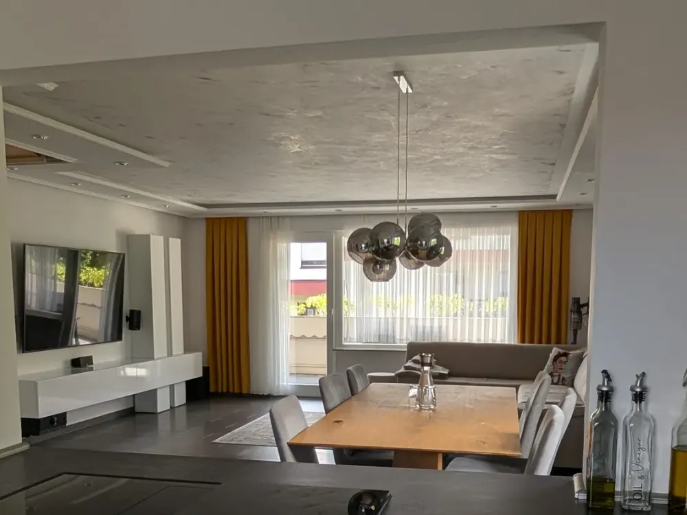 Plenty of Space for Everyday Life: 4-Room Apartment in Schwerte with New Fitted Kitchen