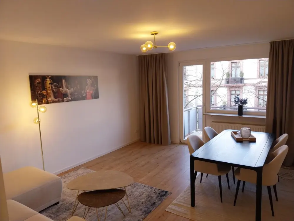 Frisch renovierte 3-Zimmer Wohnung in erstklassiger Lage