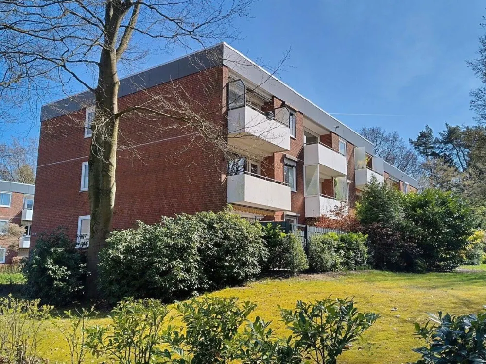 1.5-Room Apartment with Balcony - Available Immediately
