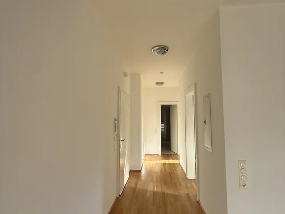 STILVOLLES WOHNEN DIREKT AM PALMENGARTEN, exklusive Maisonette im repräsentativen Altbau