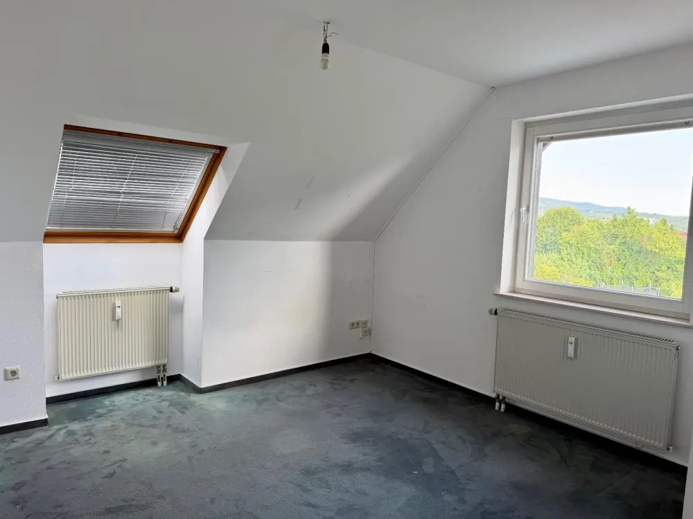 Helle 100qm Wohnung mit Maisonette-Option & großem Balkon