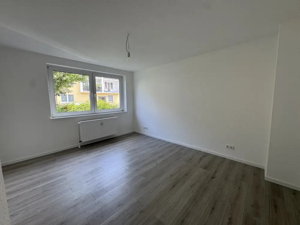 kleine 2-Zimmerwohnung im Erdgesch.