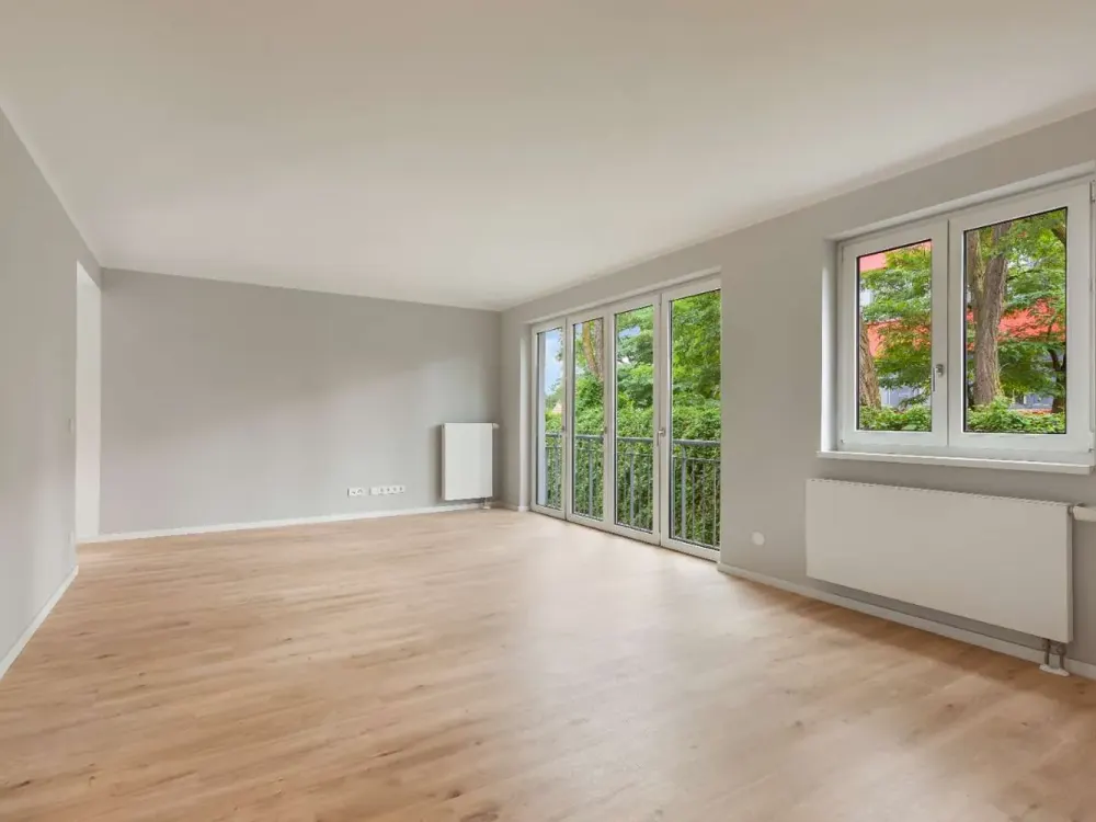 Wunderschön sanierte 1-Zimmer Wohnung mit Einbauküche in Altglienicke!