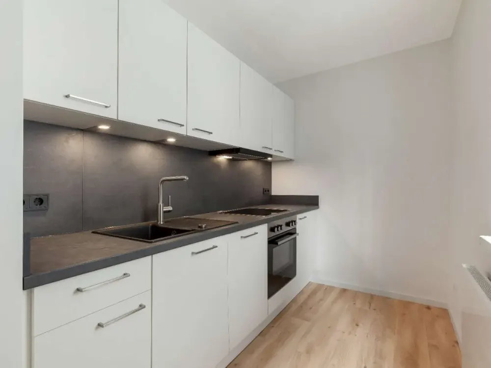 Wunderschön sanierte 1-Zimmer Wohnung mit Einbauküche in Altglienicke!