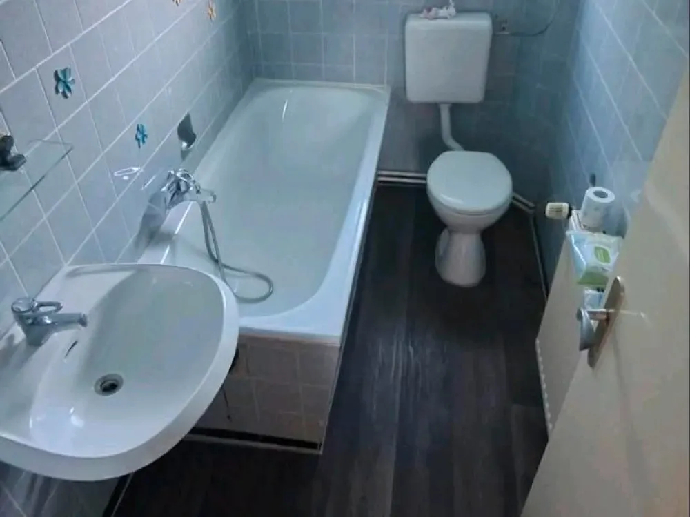 3 Zimmer Wohnung 73 qm² 1 OG