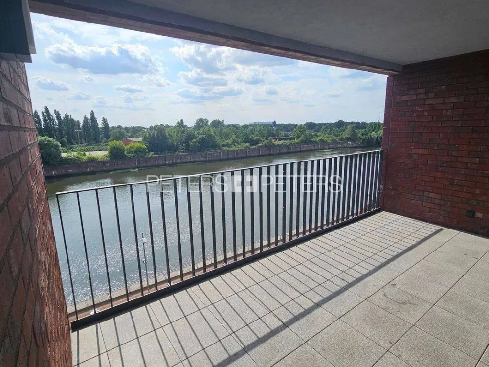 + Loggia mit Wasserblick inklusive +