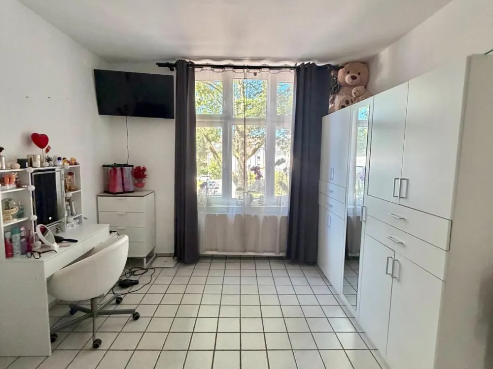 Gemütliche 1-Zimmer-Wohnung mit Loggia & Einbauküche
