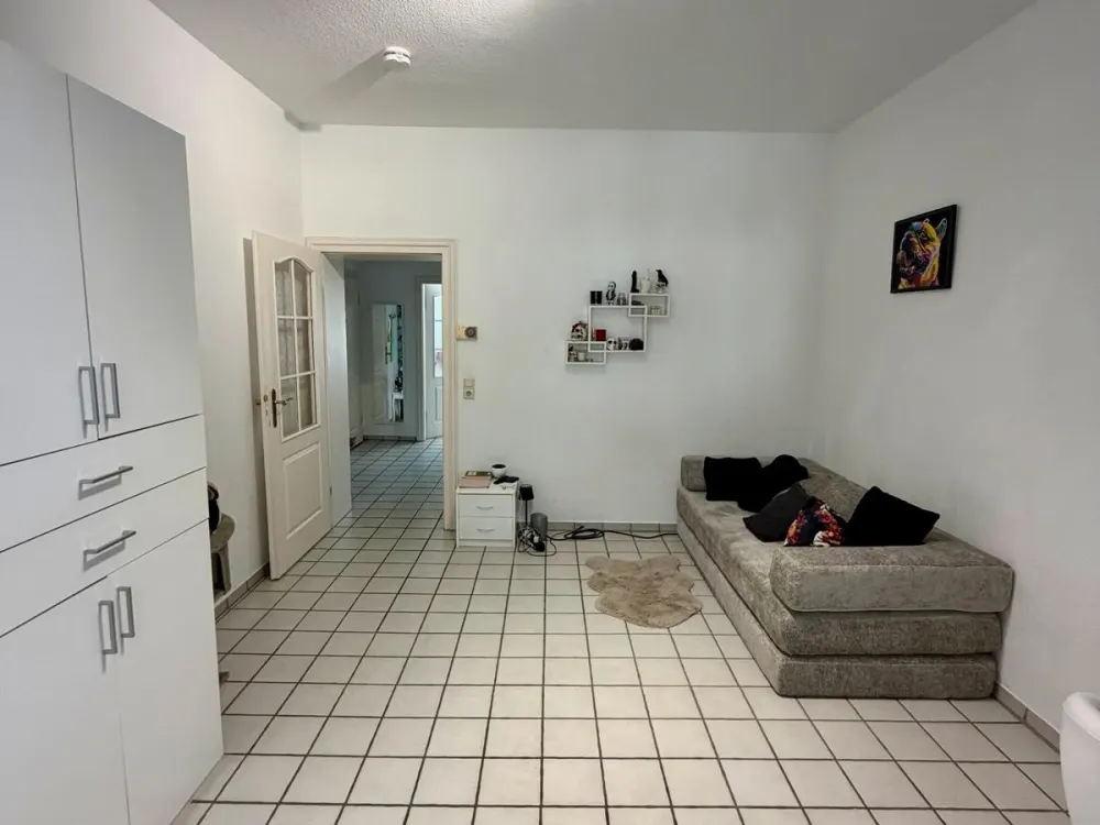 Gemütliche 1-Zimmer-Wohnung mit Loggia & Einbauküche