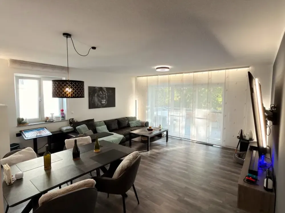 Sonnendurchflutete 3 Zimmer Wohnung in bester Feldrandlage von Jügesheim