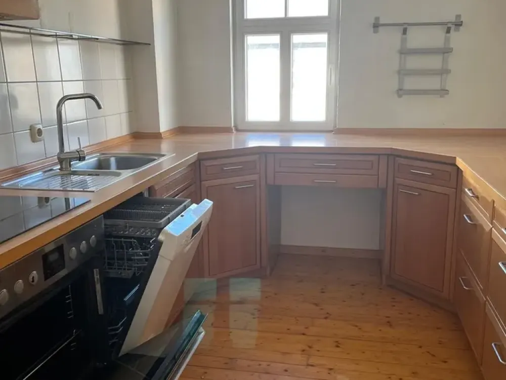 Bad Homburg Louisenstraße: schöne 4 ZKB und Balkon, saniert