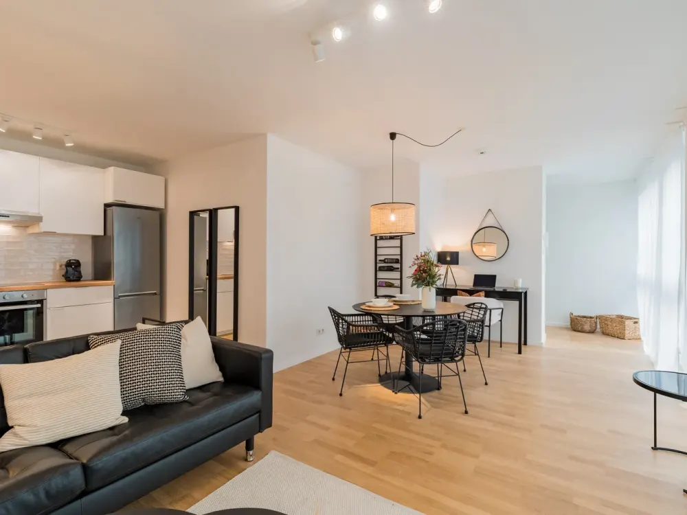 Bestlage Berlin Mitte ruhige Neubau 2-Zimmer Wohnung mit Balkon