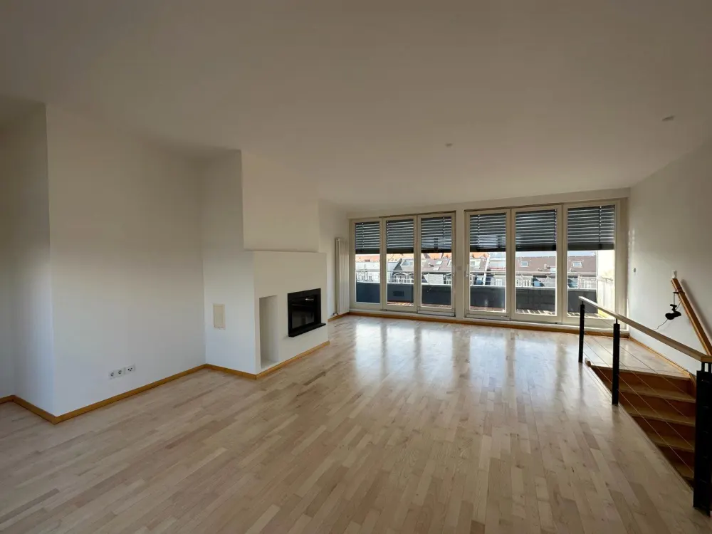 ruhige Maisonette Wohnung mit Klimaanlage und Kamin