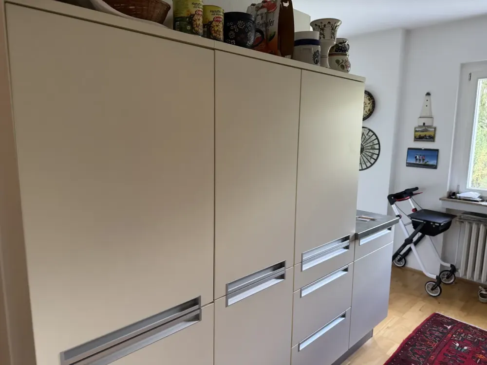 Quiet 3-Room Apartment with a View of Greenery!!!
