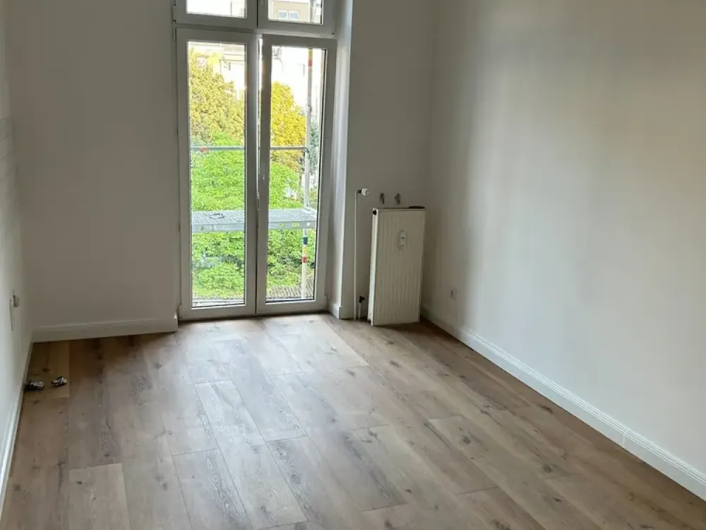 Sanierter und ruhiger Altbau: 3-Zimmer-Wohnung 125qm in Düsseldorf-Bilk