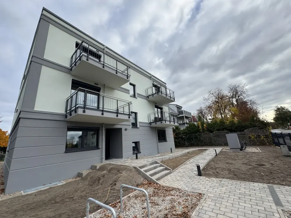 3-Zimmer-Wohnung mit traumhaftem Seeblick, Einbauküche, gehobene Ausstattung, A+
