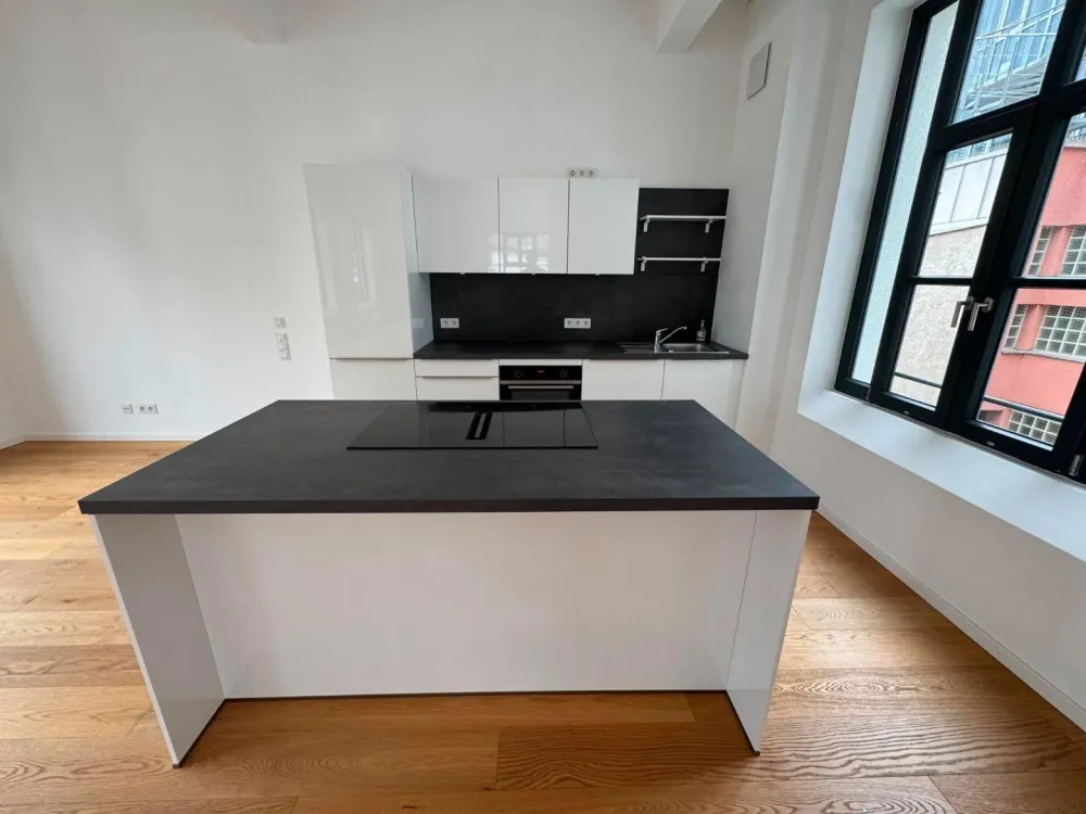 Modernität und gutes Design, 3-Zimmer Wohnung mit Einbauküche