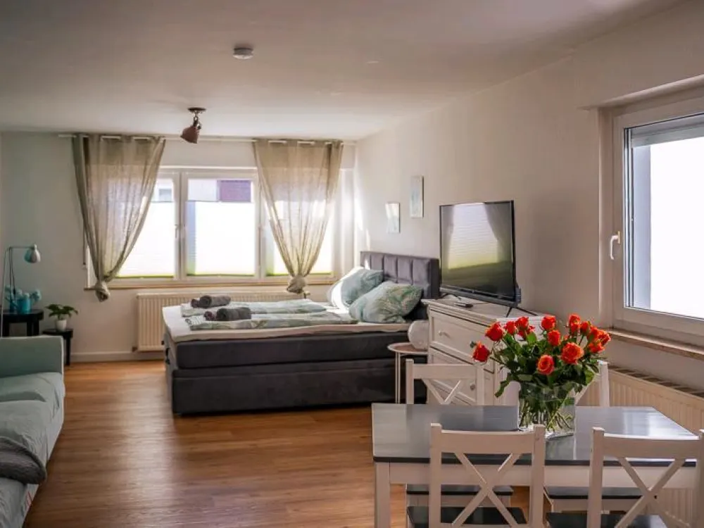 möblierte 1-Zimmer Wohnung auf Zeit.