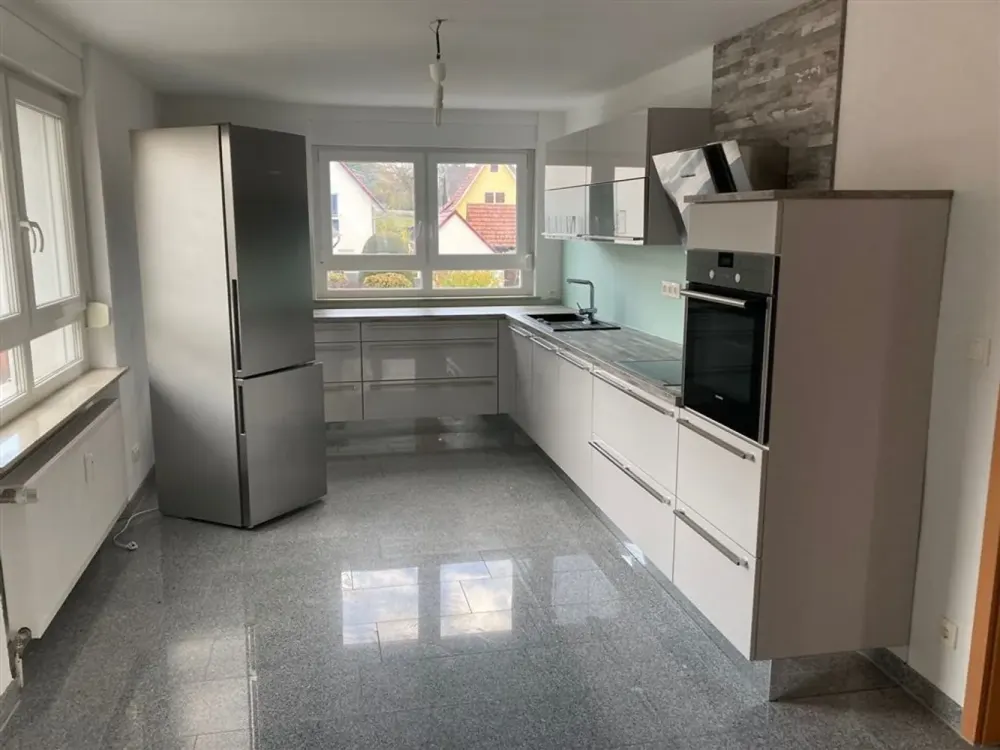 Plenty of Space, Large Apartment with South-Facing Terrace