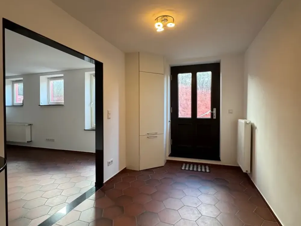 modernisierte 2-Zimmer-Wohnung mit Einbauküche in Frankfurt