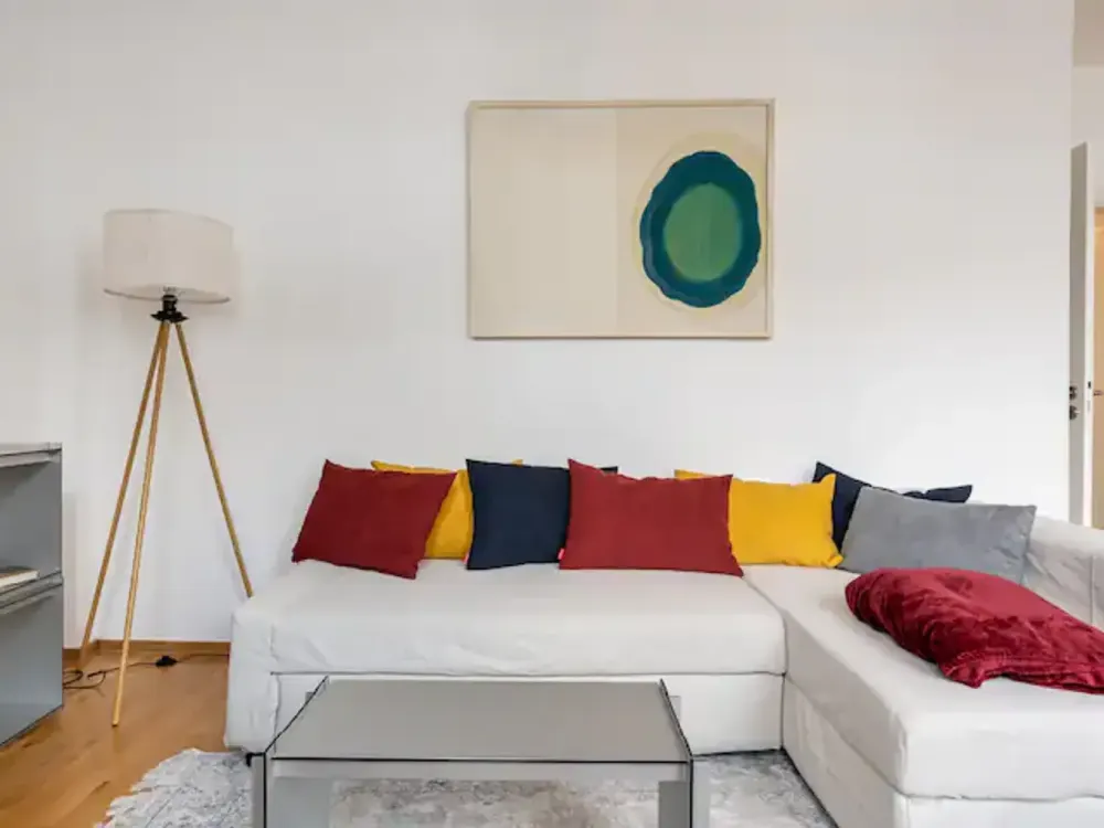 Möbelierte, stilvolle 2,5-Zimmer-Wohnung mit Küche im Herzen von Köln