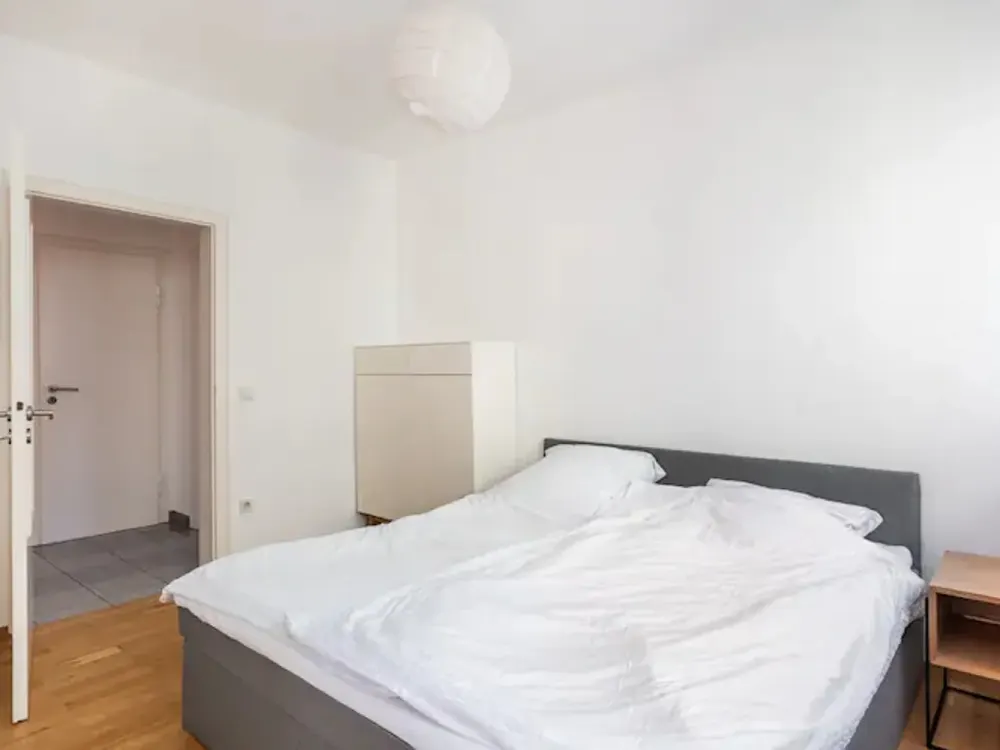 Möbelierte, stilvolle 2,5-Zimmer-Wohnung mit Küche im Herzen von Köln