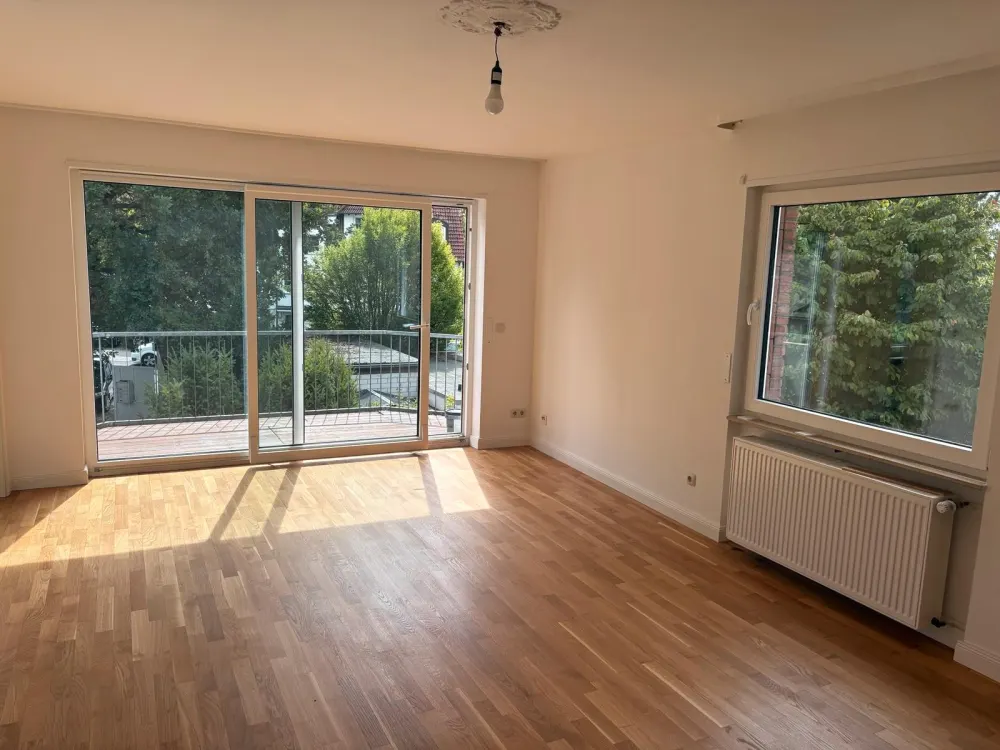 Frankfurt-Sachsenhausen- Vollständig renovierte 3-Zimmerwohnung