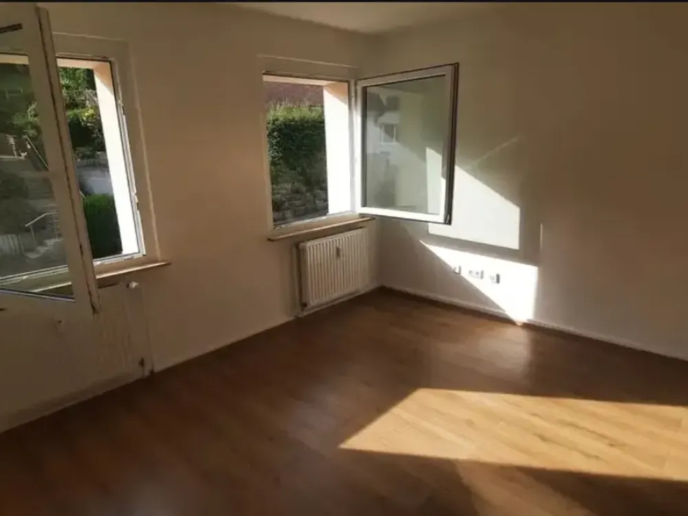 Several Well-Maintained 2.5-Room Apartments (approx. 55 m²) in a Quiet Location, Hagen-Hohenlimburg