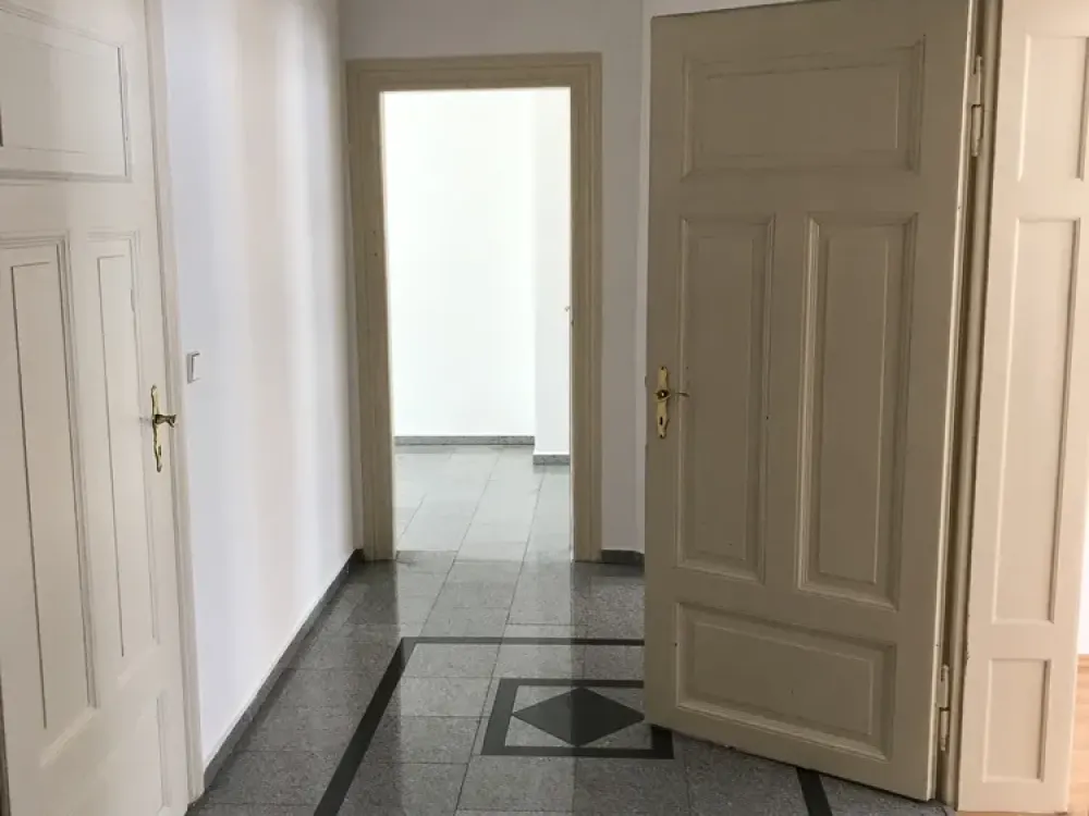 Nähe Uni, beliebtes Reudnitz, helle Wohnküche, großes Tageslichtbad