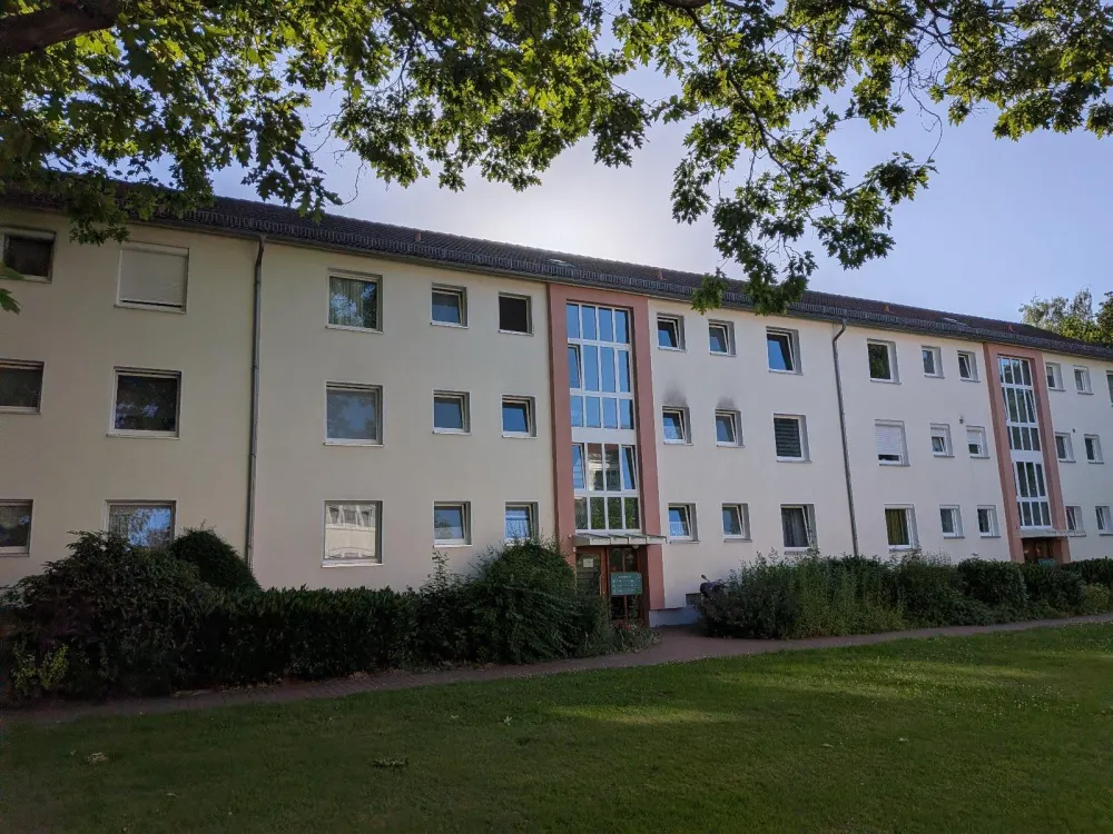 Cozy 3-Room Apartment in Bremen Burglesum Marßel