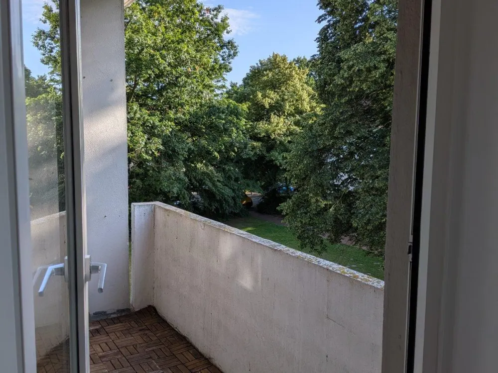 Cozy 3-Room Apartment in Bremen Burglesum Marßel