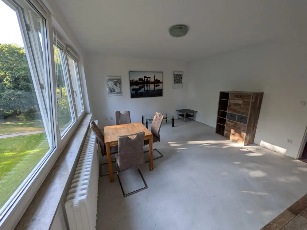 Cozy 3-Room Apartment in Bremen Burglesum Marßel