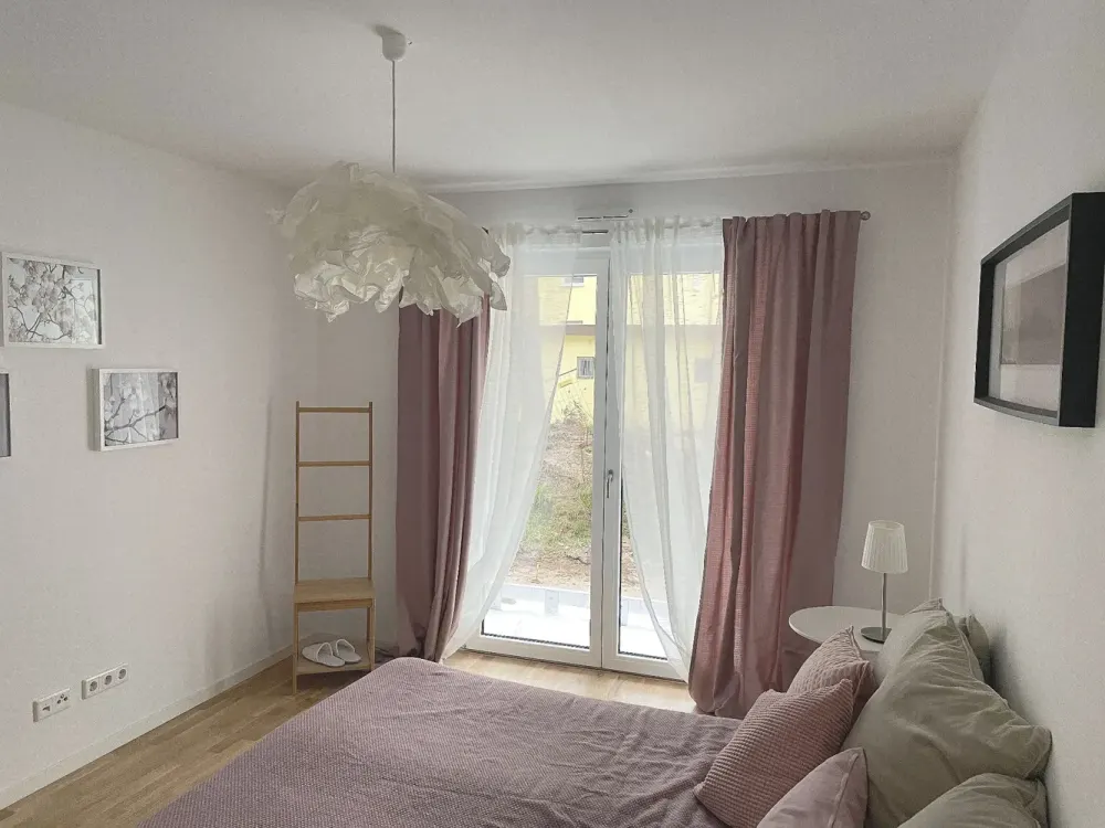 Moderne 2-Zimmer-Wohnung mit Terrasse und EBK