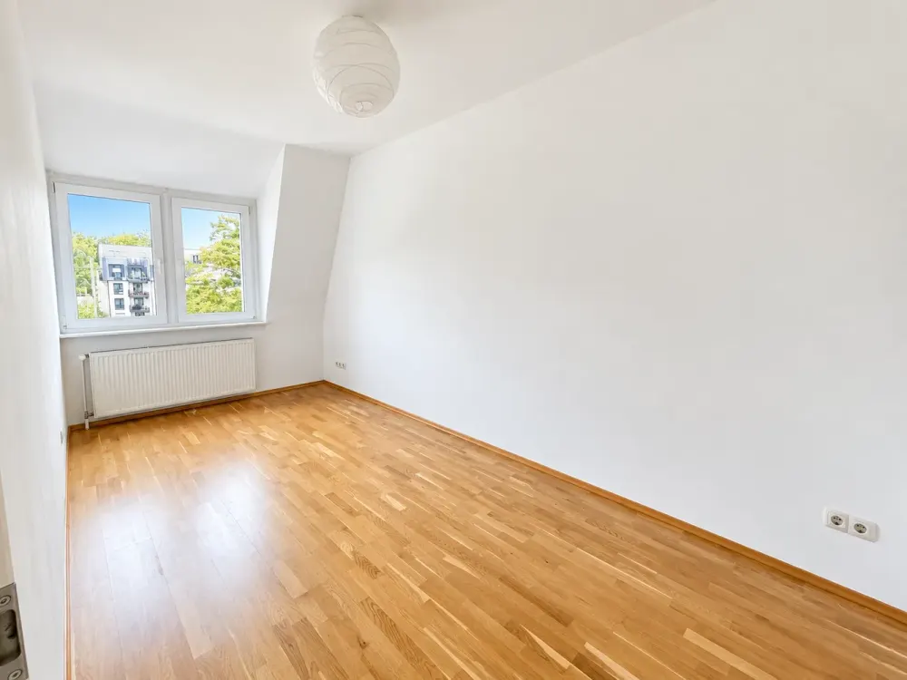 NEU*Gemütliche 3-Zimmer-Altbau-Wohnung*opt. inkl. EBK*Toplage Berger Straße