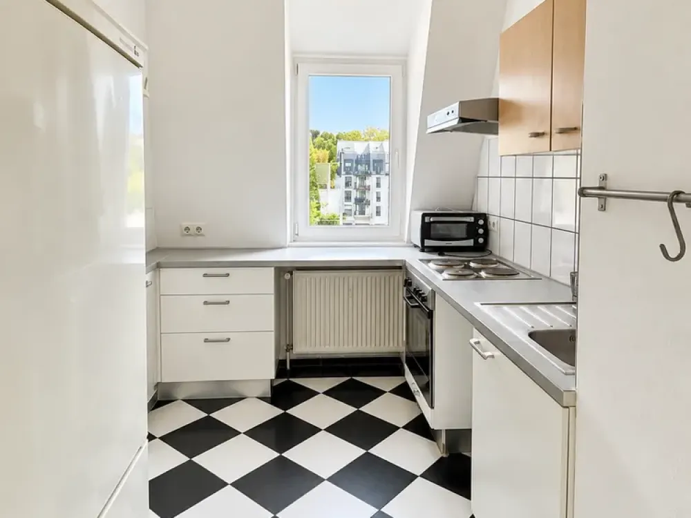 NEU*Gemütliche 3-Zimmer-Altbau-Wohnung*opt. inkl. EBK*Toplage Berger Straße