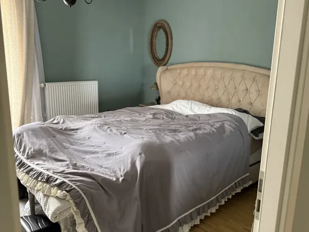 NACHMIETER GESUCHT ab 01.10.2026: 2-Zimmer-Wohnung in Hamburg-Othmarschen