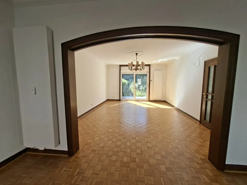 Großzügige 4-Zimmer Wohnung mit eigenem Gartenparadies in Grafenberg Nähe Aaper Wald
