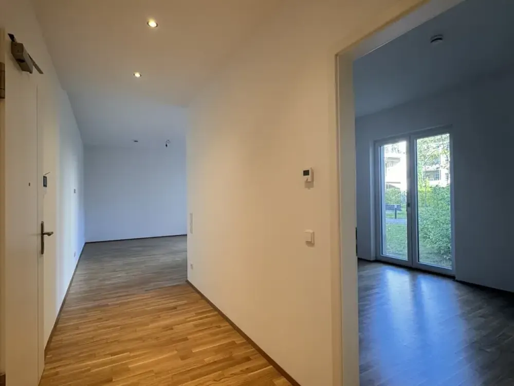 *** NEW BUILD 2-Room Apartment I am Wildpark I Own Small Garden I 10/26 ***