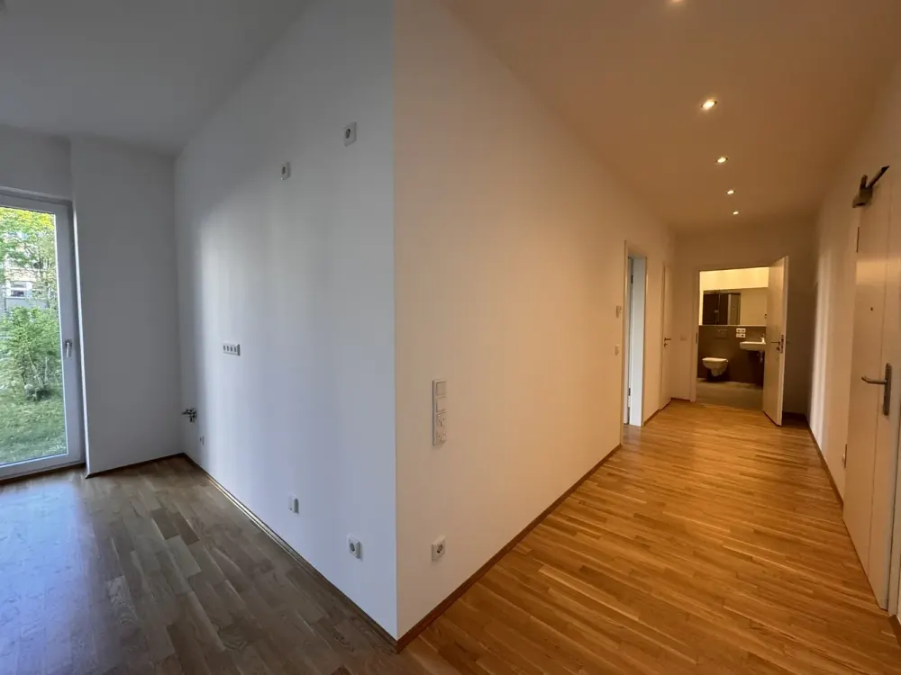 *** NEW BUILD 2-Room Apartment I am Wildpark I Own Small Garden I 10/26 ***
