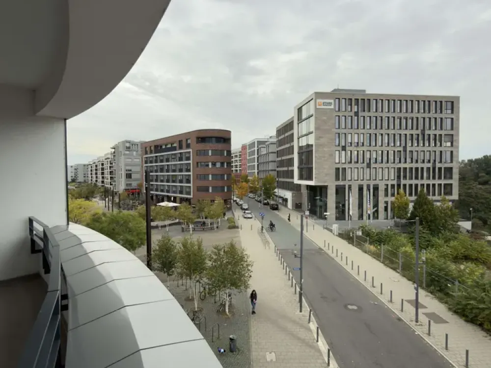 Moderne 4-Zimmerwohnung mit großer Terrasse und Loggien am Hafenplatz