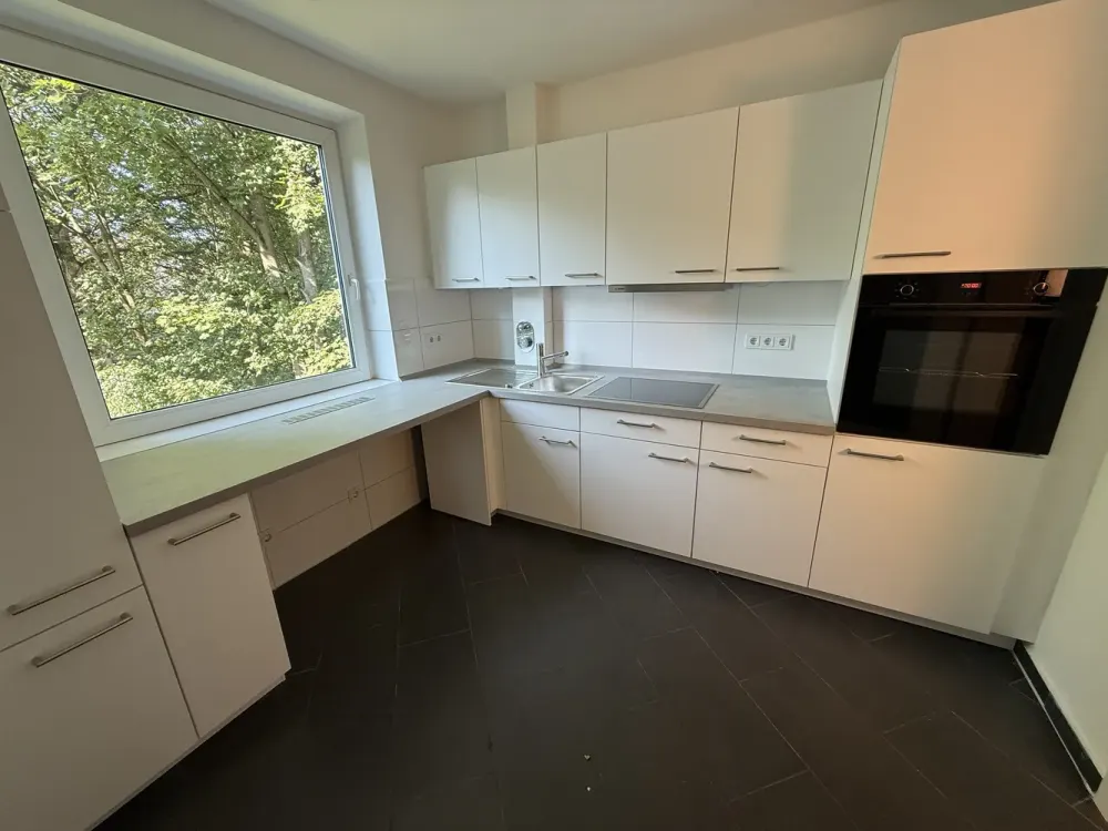 Grenze zu Barmbek-Süd - Kernsanierte 3-Zimmer-Wohnung