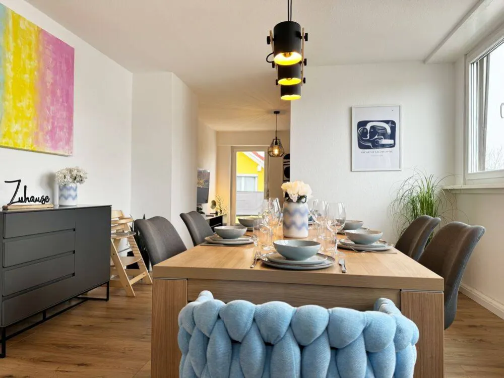 Furnished Apartment for Temporary Stay! - Direct Lake Proximity - Bus and Train Available.