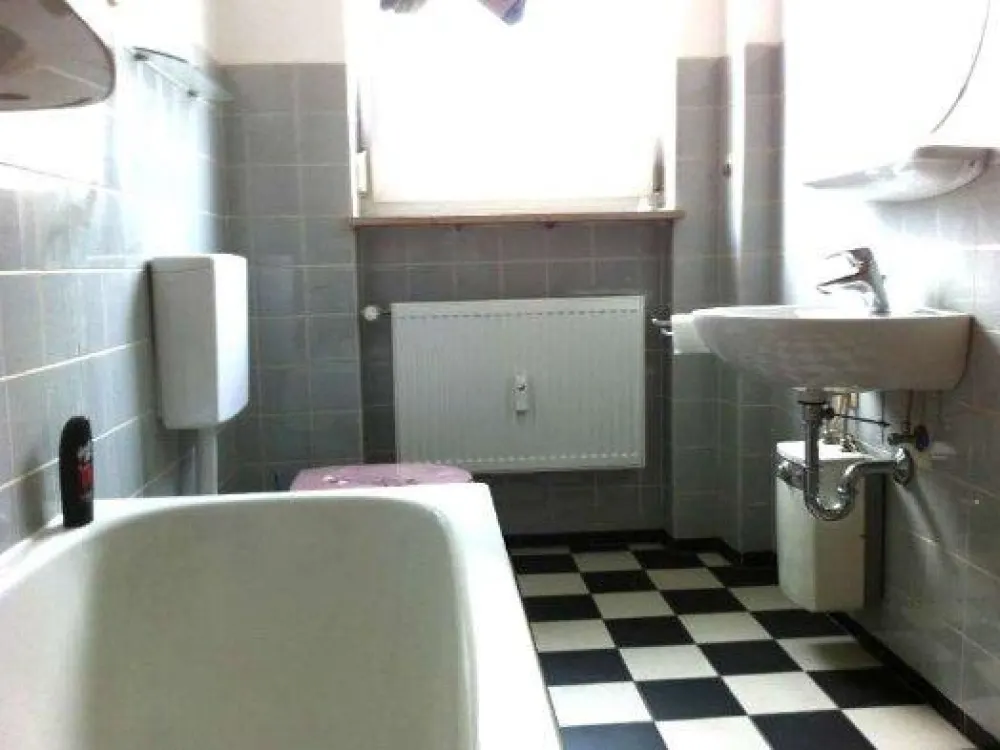 2-Zimmerwohung Fürth-Sack m. Garage, Balkon und Kellerabteil