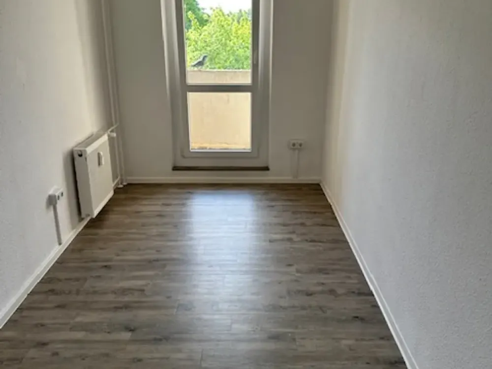 Freundliche 3 Raum Wohnung mit Balkon in Dresden