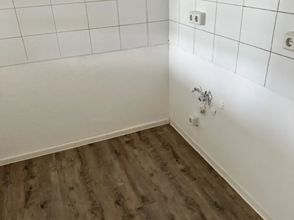 Freundliche 3 Raum Wohnung mit Balkon in Dresden