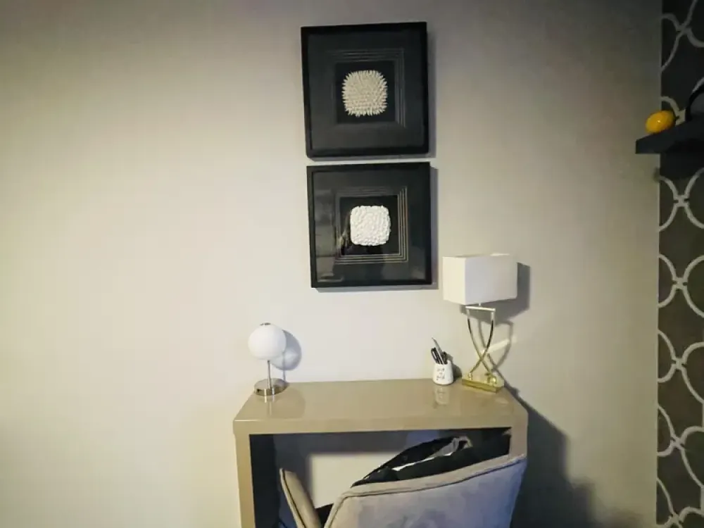 NEU*vollmöblierte/ furnished 1-Zimmer-Wohnung mit Sonnenbalkon*EBK*Nahe Parlamentsplatz
