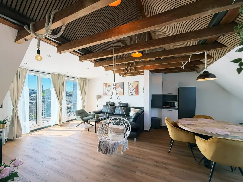 🏡 All-inclusive wohnen: sanierte & voll möblierte 2-Zimmer-Wohnung mit Balkon in Köln-Porz