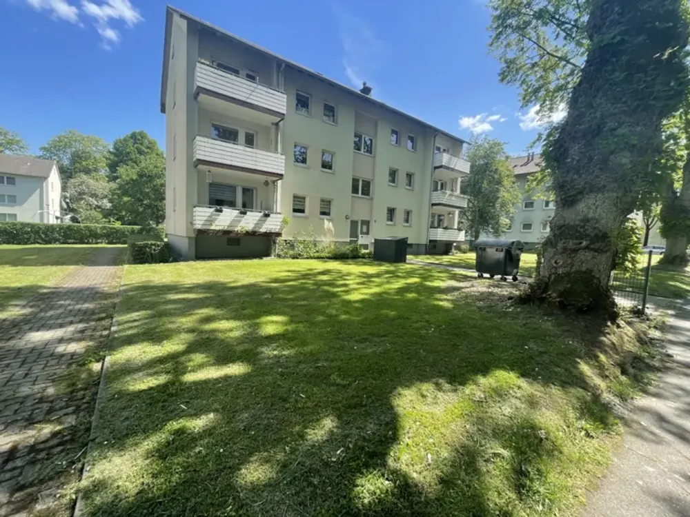 Schöne Wohnung sucht Mieter: modernisierte 3-Zimmer-Wohnung
