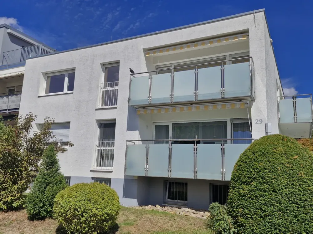 5-Zi-Wo in 2-FH in S-Freiberg- direkt an den Weinbergen mit Blick auf den Max-Eyth-See