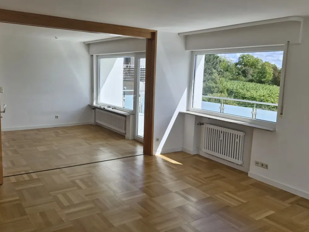 5-Zi-Wo in 2-FH in S-Freiberg- direkt an den Weinbergen mit Blick auf den Max-Eyth-See